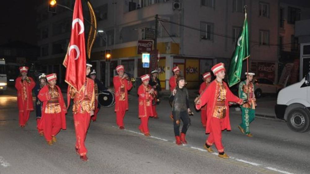 Kartepe'de Mehter Marşı ile sahur