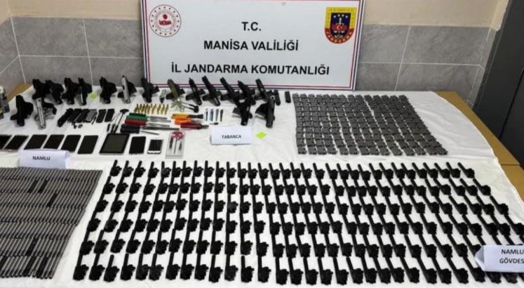 Manisa'da silah kaçakçılarına operasyon